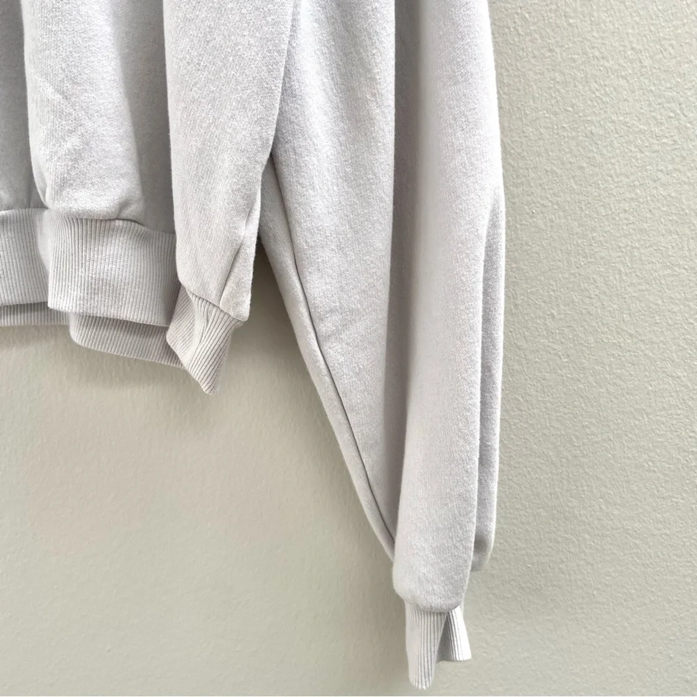 Light Grey Cropped Sweatshirt top Size XL - Picture 3 of 5